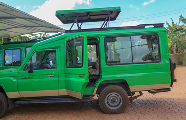 Safaricars | Gorilla Trek Africa Gorilla Trek Africa